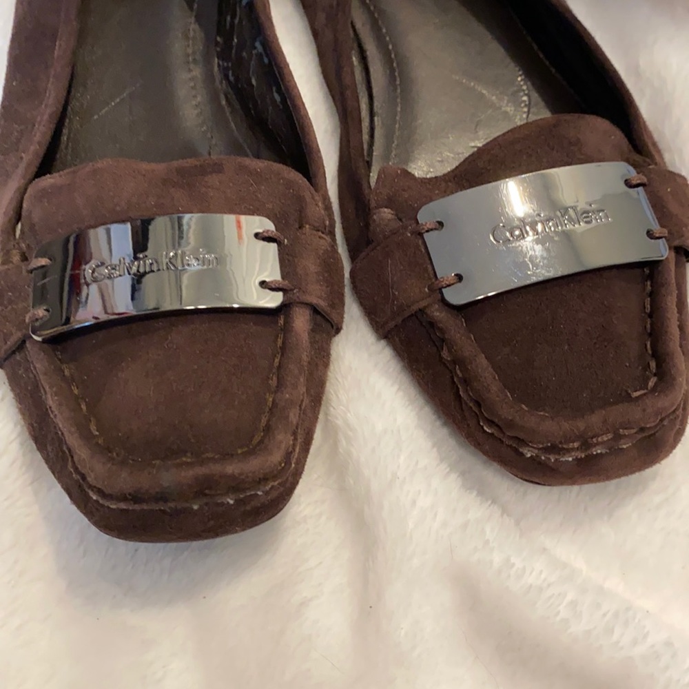 Women’s Calvin Klein women’s brown suede flats shoes, sz 7 - Picture 3 of 14